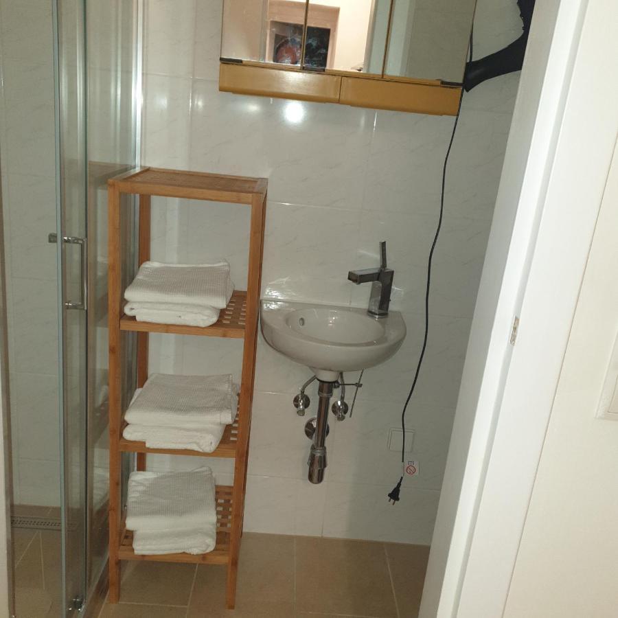 Weisses Appartement Vienna Exterior photo