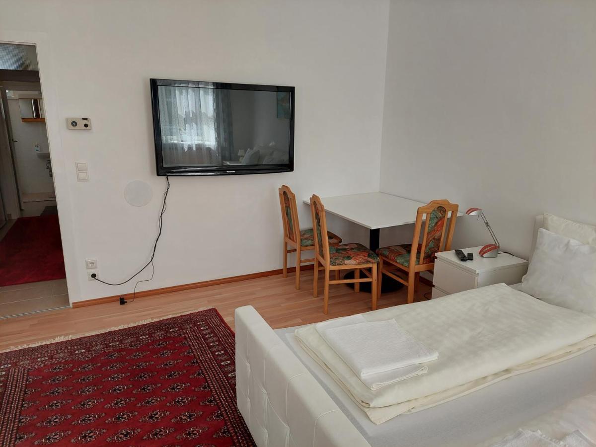 Weisses Appartement Vienna Exterior photo